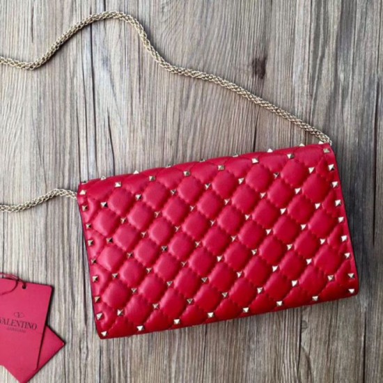 Replica Valentino Rockstud Spike Chain Clutch Agnello Rossa Riproduzione Fedele Valentino Rockstud Spike Chain Clutch Agnello Rossa imitazioni