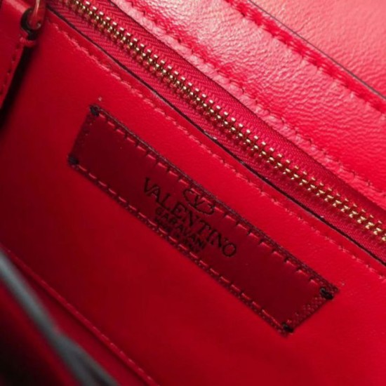 Replica Valentino Rockstud Spike Chain Clutch Agnello Rossa Riproduzione Fedele Valentino Rockstud Spike Chain Clutch Agnello Rossa imitazioni