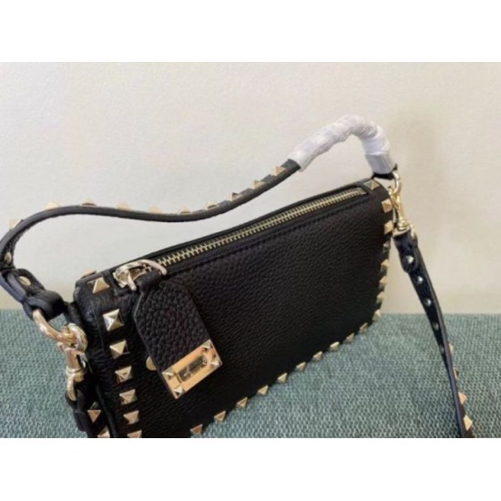 Valentino Rockstud Piccolo Crossbody Borsa Nero Vitello Granulato Replica Replica Perfette Valentino Rockstud Piccolo Crossbody Borsa Nero Vitello Granulato imitazioni