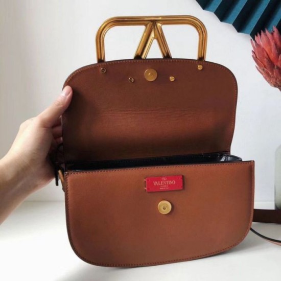 Replica Valentino Supervee Crossbody Borsa Marrone Riproduzione Fedele Valentino Supervee Crossbody Borsa Marrone imitazioni