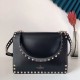 Replica Valentino Rockstud Crossbody Borsa Nero Vitello Riproduzione Fedele Valentino Rockstud Crossbody Borsa Nero Vitello imitazioni