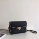 Replica Valentino Rockstud Piccolo Crossbody Borsa Nero Granulato Riproduzione Fedele Valentino Rockstud Piccolo Crossbody Borsa Nero Granulato imitazioni