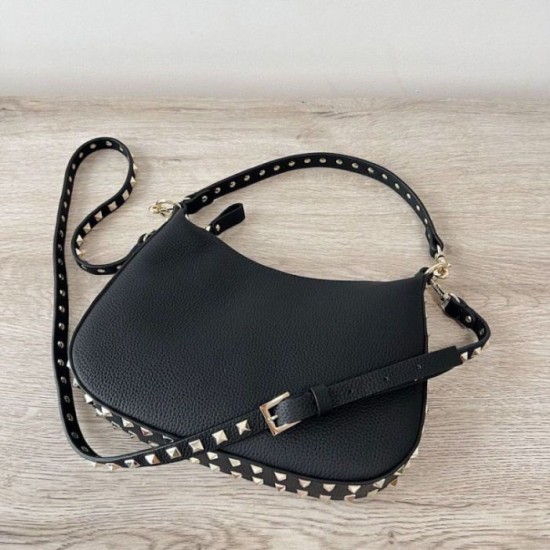 Valentino Rockstud Piccolo Hobo Bora Pari replica Nero vitello granata qualità specchio Replica Perfette Valentino Rockstud Piccolo Hobo Bora Pari Nero vitello granata imitazioni