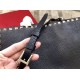 Riproduzione Fedele Valentino Nero Medium Rockstud Top Handle Borsa imitazioni