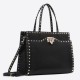 Riproduzione Fedele Valentino Nero Medium Rockstud Top Handle Borsa imitazioni