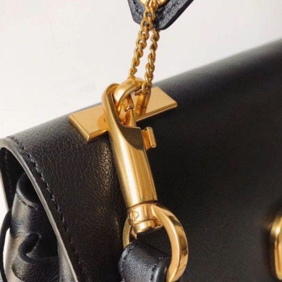 Replica Valentino Piccolo Vring HandBorsa Nero Buffalo Riproduzione Fedele Valentino Piccolo Vring HandBorsa Nero Buffalo imitazioni