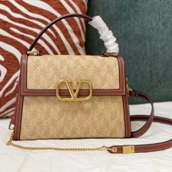 Replica fedele Valentino Piccolo Vsling HandBorsa Chevron Raffia Riproduzione Fedele fedele Valentino Piccolo Vsling HandBorsa Chevron Raffia imitazioni