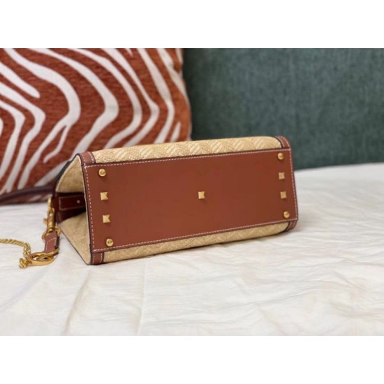 Replica fedele Valentino Piccolo Vsling HandBorsa Chevron Raffia Riproduzione Fedele fedele Valentino Piccolo Vsling HandBorsa Chevron Raffia imitazioni