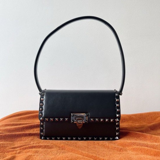Valentino Rockstud23 Imitazioni borse griffate a tracolla vitello nera Replica Replica Perfette Valentino Rockstud23 Imitazioni borse griffate a tracolla vitello nera imitazioni