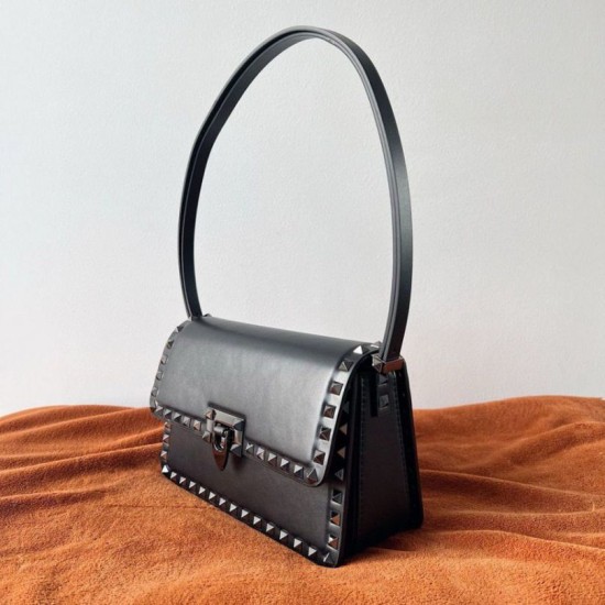 Valentino Rockstud23 Imitazioni borse griffate a tracolla vitello nera Replica Replica Perfette Valentino Rockstud23 Imitazioni borse griffate a tracolla vitello nera imitazioni