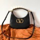 Replica Perfette Valentino Stud Sign Hobo Borsa Nero Vitello imitazioni