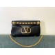 Valentino Stud Sign Borse a tracolla Nero Nappa Replica Replica Perfette Valentino Stud Sign Borse a tracolla Nero Nappa imitazioni