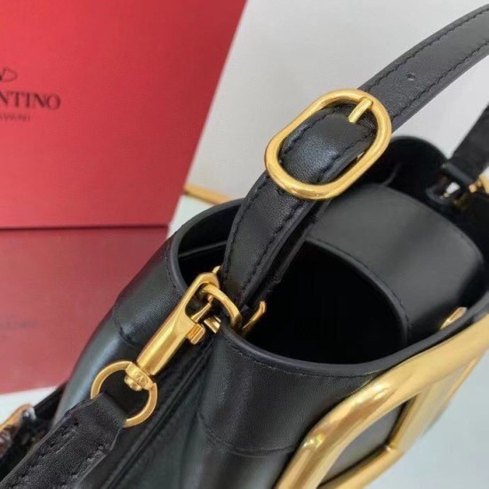 Valentino Supervee Top Handle Borse Firmate Replica Nero Vitello qualità specchio Replica Perfette Valentino Supervee Top Handle Borse Firmate Nero Vitello imitazioni