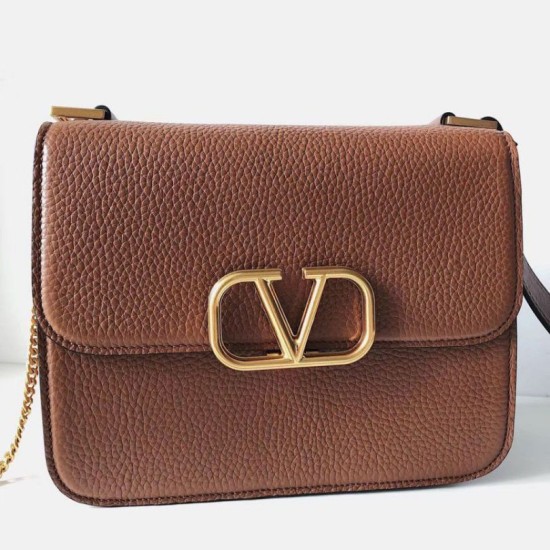 Replica fedele Valentino Vsling Grande Borse a tracolla Marrone Vitello Granulato Riproduzione Fedele fedele Valentino Vsling Grande Borse a tracolla Marrone Vitello Granulato imitazioni