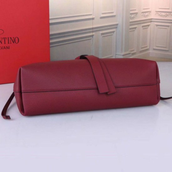 Replica Valentino Medium VRing Chain Borsa Bordeaux Grainy Calfskin Riproduzione Fedele Valentino Medium VRing Chain Borsa Bordeaux Grainy Calfskin imitazioni