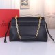 Replica fedele Valentino Medium VRing Chain Borse Nero Grainy Calfskin Riproduzione Fedele fedele Valentino Medium VRing Chain Borse Replica Nero Grainy Calfskin imitazioni