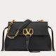 Replica fedele Valentino Medium VRing Chain Borse Nero Grainy Calfskin Riproduzione Fedele fedele Valentino Medium VRing Chain Borse Replica Nero Grainy Calfskin imitazioni
