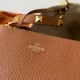 Replica Perfette Valentino Garavani Medium Straw Summer Tote Bora Pari imitazioni