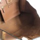 Replica fedele Valentino Roman Stud Tote Borsa Marrone Vitello Granulato Riproduzione Fedele fedele Valentino Roman Stud Tote Borsa Marrone Vitello Granulato imitazioni