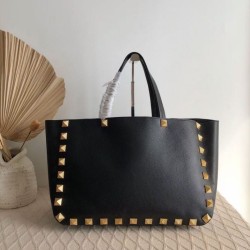Replica Valentino Roman Stud Tote Borsa Nero Vitello Granulato Riproduzione Fedele Valentino Roman Stud Tote Borsa Nero Vitello Granulato imitazioni