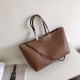 Replica Valentino Rockstud Shopping Bora Pari Grande Marrone Riproduzione Fedele Valentino Rockstud Shopping Bora Pari replica Grande Marrone imitazioni