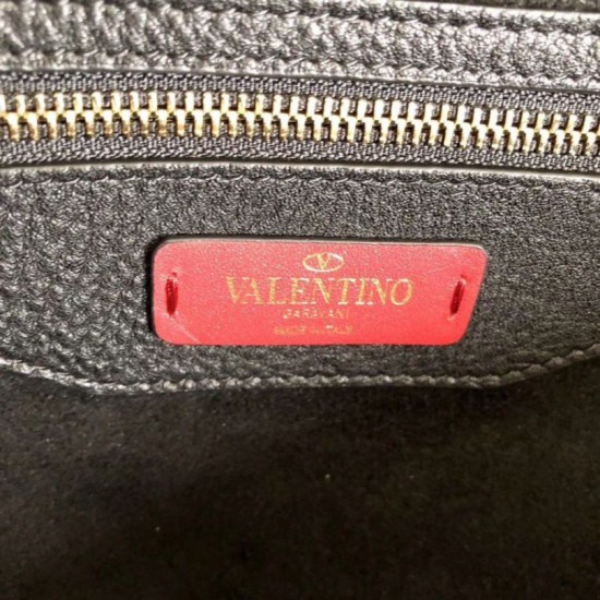 Replica Valentino Rockstud Shopping Borsa Grande Nero Riproduzione Fedele Valentino Rockstud Shopping Borsa Grande Nero imitazioni