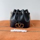 Valentino VLogo Signature Mini Bucket Borsa Nero Replica Replica Perfette Valentino VLogo Signature Mini Bucket Borsa Nero imitazioni