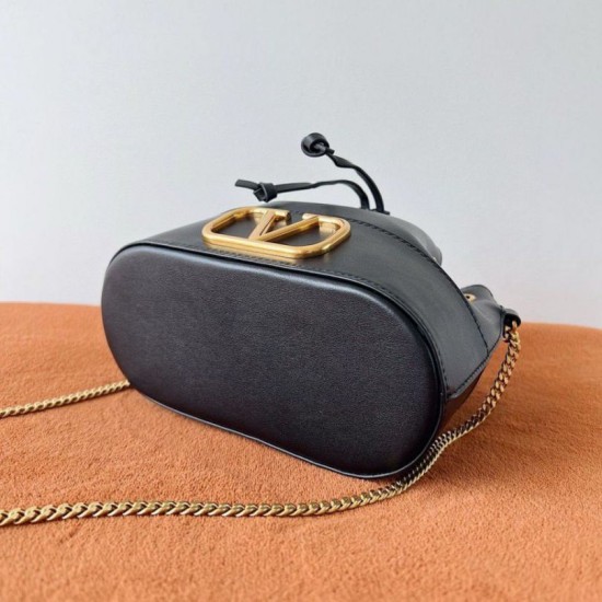 Valentino VLogo Signature Mini Bucket Borsa Nero Replica Replica Perfette Valentino VLogo Signature Mini Bucket Borsa Nero imitazioni
