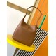 Replica Borsa hobo piccola Saint Laurent Le 5 À 7 Supple marrone Riproduzione Fedele Borsa hobo piccola Saint Laurent Le 5 À 7 Supple marrone imitazioni