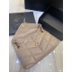 Replica Borsa piccola Saint Laurent Borsa Loulou Puffer agnello beige Riproduzione Fedele Borsa piccola Saint Laurent Borsa Loulou Puffer agnello beige imitazioni