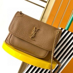Replica Borse media Saint Laurent Niki a catena agnello martellata sughero scuro Riproduzione Fedele Borse Replica media Saint Laurent Niki a catena agnello martellata sughero scuro imitazioni