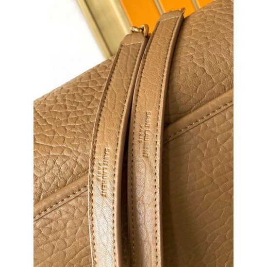 Replica Borse media Saint Laurent Niki a catena agnello martellata sughero scuro Riproduzione Fedele Borse Replica media Saint Laurent Niki a catena agnello martellata sughero scuro imitazioni