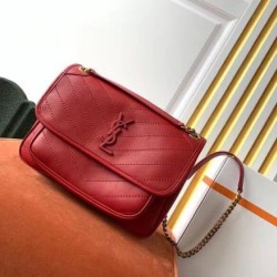 Replica Borsa media Saint Laurent Niki agnello rossa Riproduzione Fedele Borsa media Saint Laurent Niki agnello rossa imitazioni