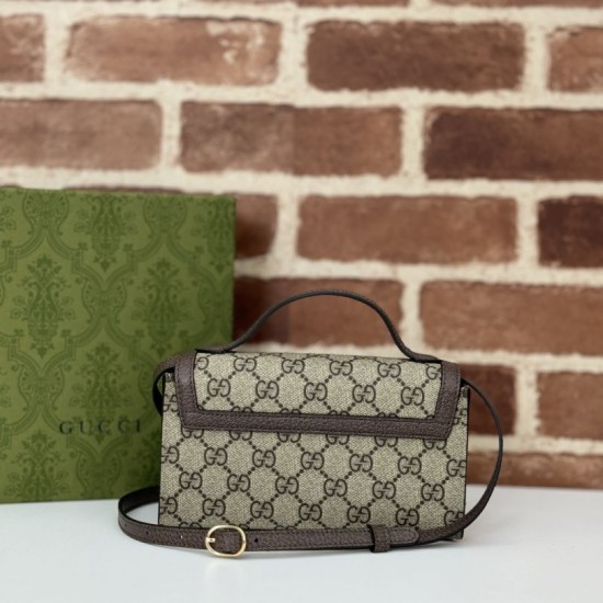 Replica Gucci 837466 Perfetta a tracolla maxi Softbit oversize in suede Marrone Imitazioni Replica Gucci 837466 Perfetta a tracolla maxi Softbit oversize in suede Marrone