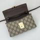 Replica Gucci 837466 Perfetta a tracolla maxi Softbit oversize in suede Marrone Imitazioni Replica Gucci 837466 Perfetta a tracolla maxi Softbit oversize in suede Marrone