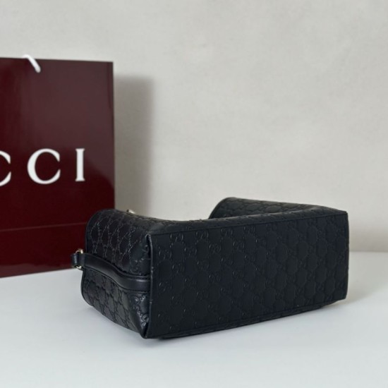 Replica Borsa a tracolla piccola Gucci GG Emblem 847281 Marrone Imitazioni Replica Borsa a tracolla piccola Gucci GG Emblem 847281 Marrone