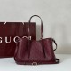 Replica Gucci 815214 Borsa tote media GG Emblem in pelle goffrata nera