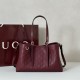 Replica Gucci 815214 Borsa tote media GG Emblem in pelle goffrata nera