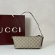 Replica Gucci 847090 Borsa a secchiello nano GG Emblem nera in pelle GG Imitazioni Replica Gucci 847090 Borsa a secchiello nano GG Emblem nera in pelle GG