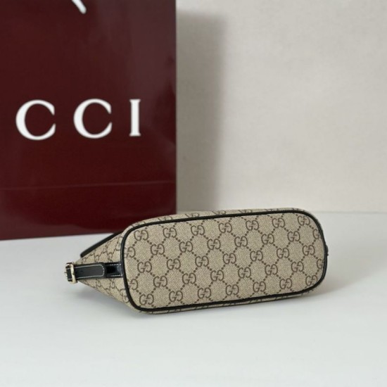 Replica Gucci 847090 Borsa a secchiello nano GG Emblem nera in pelle GG Imitazioni Replica Gucci 847090 Borsa a secchiello nano GG Emblem nera in pelle GG