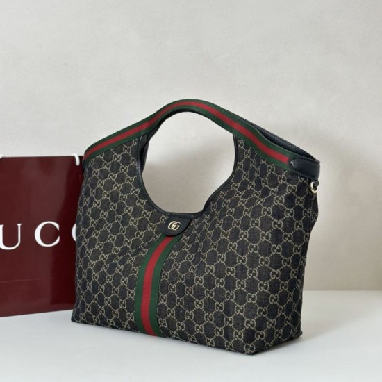 Replica Gucci 815214 Imitazioni borse griffate tote media GG Emblem in pelle goffrata rossa Imitazioni Replica Gucci 815214 Imitazioni borse griffate tote media GG Emblem in pelle goffrata rossa
