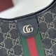 Replica Gucci 815214 Imitazioni borse griffate tote media GG Emblem in pelle goffrata rossa Imitazioni Replica Gucci 815214 Imitazioni borse griffate tote media GG Emblem in pelle goffrata rossa