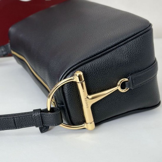 Replica Borsa a tracolla Gucci Half Horsebit Mini/media 860787 Pelle Granata Nero Imitazioni Replica Borsa a tracolla Gucci Half Horsebit Mini/media 860787 Pelle Granata Nero