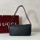 Replica Borsa a tracolla Gucci Half Horsebit Mini/media 860787 Pelle Granata Nero Imitazioni Replica Borsa a tracolla Gucci Half Horsebit Mini/media 860787 Pelle Granata Nero