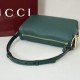 Replica Borse Alta Qualità a tracolla Gucci Half Horsebit Mini/media 860787 Pelle Granata Verde Imitazioni Replica Borse Alta Qualità a tracolla Gucci Half Horsebit Mini/media 860787 Pelle Granata Verde
