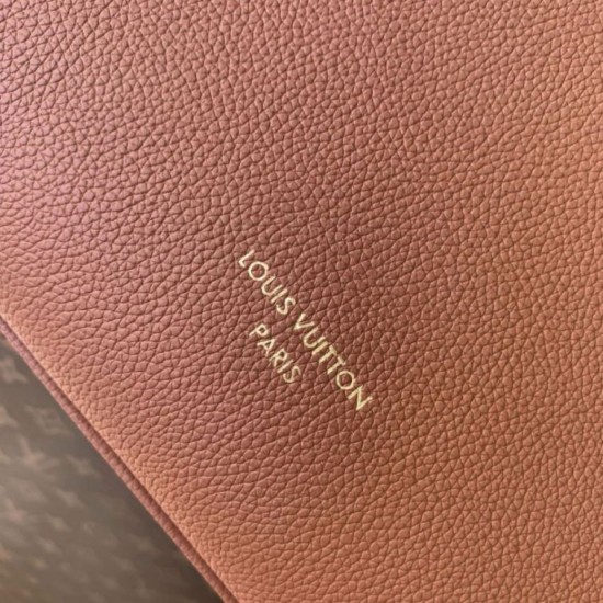 Replica Borsa tote Louis Vuitton Low Key Duffle M26688 Marrone Imitazioni Replica Borsa tote Louis Vuitton Low Key Duffle M26688 Marrone