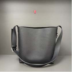 Replica Perfetta hobo da uomo Louis Vuitton Verso M27022 Nera Imitazioni Replica Perfetta hobo da uomo Louis Vuitton Verso M27022 Nera