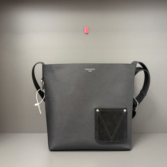 Replica Perfetta hobo da uomo Louis Vuitton Verso M27022 Nera Imitazioni Replica Perfetta hobo da uomo Louis Vuitton Verso M27022 Nera