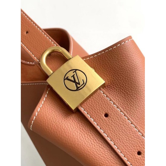 Replica Borsa a secchiello Louis Vuitton Low Key Hobo M24856 Nero Imitazioni Replica Borsa a secchiello Louis Vuitton Low Key Hobo M24856 Nero