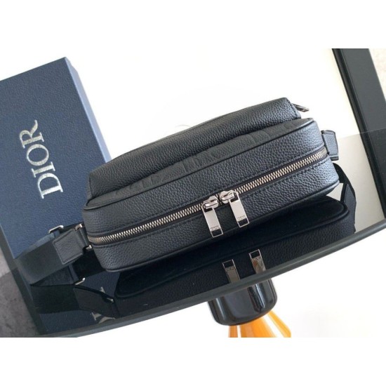 Replica Borsa a tracolla con cerniera Dior Rider 2.0 nera Gravity Riproduzione Fedele Borsa a tracolla con cerniera Dior Rider 2.0 nera Gravity imitazioni